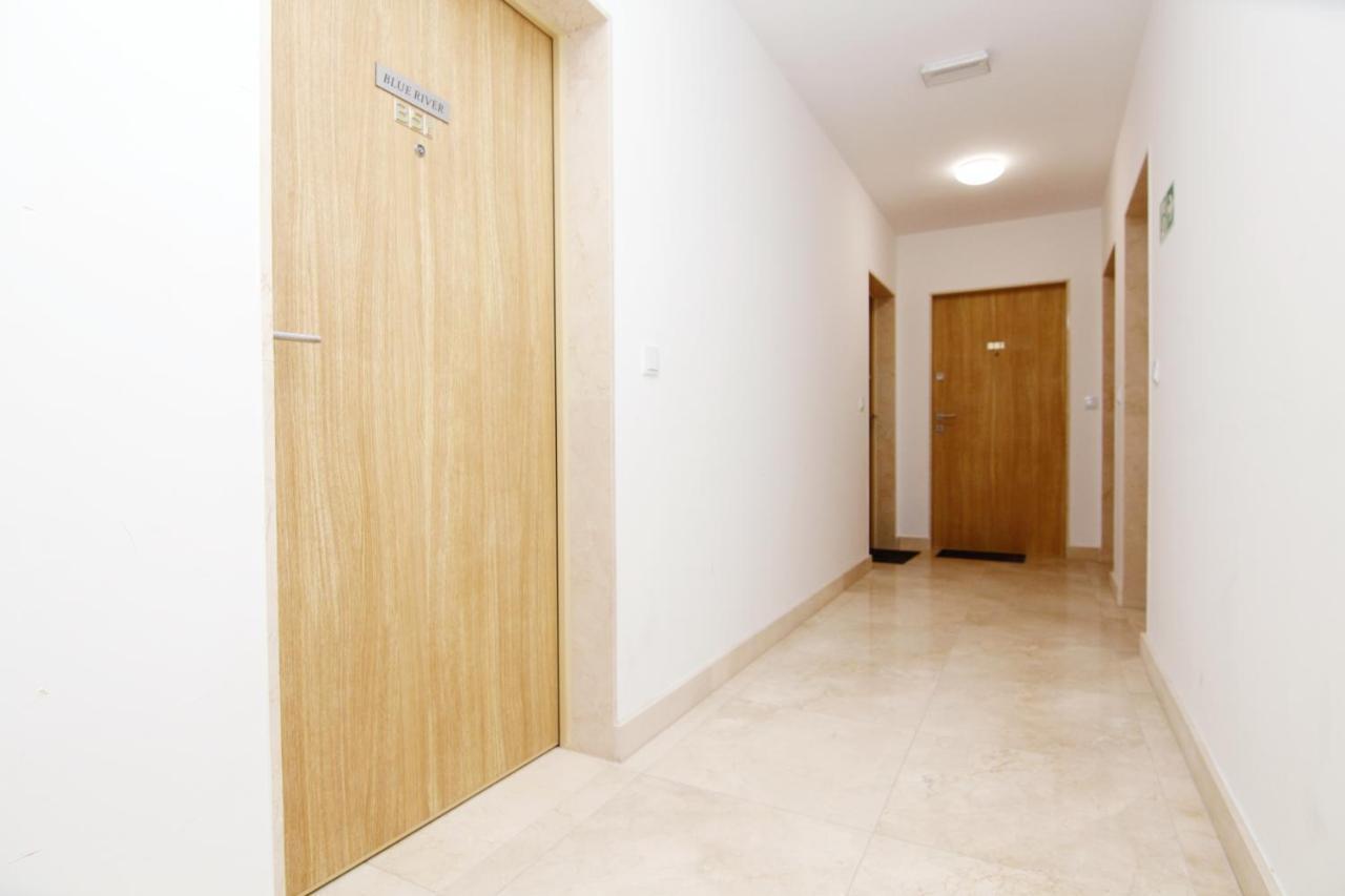 Blue River - Pulaskiego B - Private Apartment Wroclaw Bagian luar foto